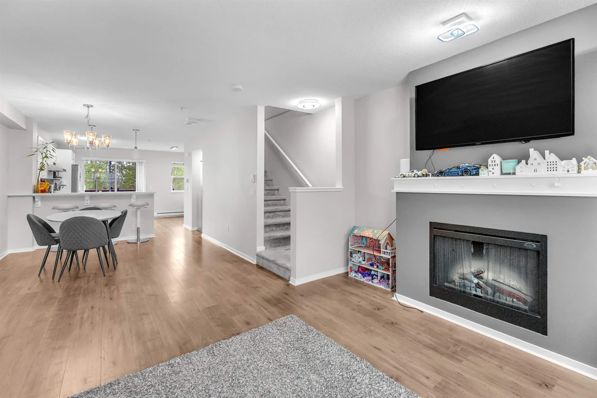 Family Room Photo of 150 20875 80 Avenue, Langley, BC