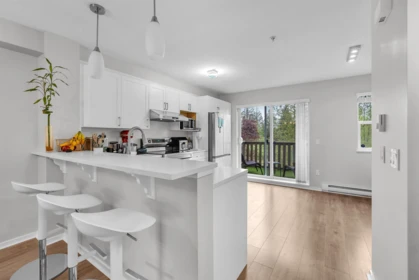 Kitchen Island Photo of 150 20875 80 Avenue, Langley, BC