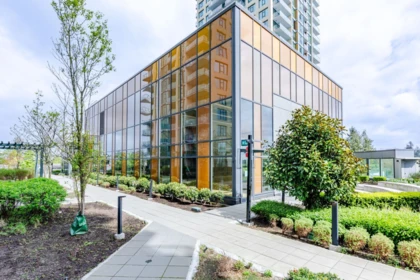 Front Yard Photo of 3006 7388 Kingsway, Burnaby, BC