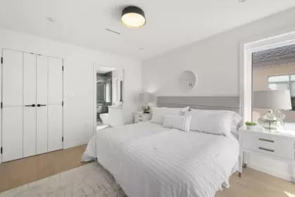Office / Den Photo of 679 W 18th Avenue, Vancouver, BC