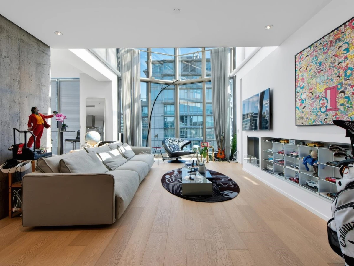 Living Room Photo of 2703 889 Homer Street, Vancouver, BC