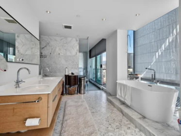 Guest Bathroom Photo of 2703 889 Homer Street, Vancouver, BC