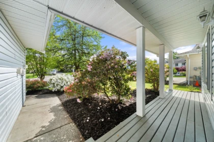 Garden / Landscaping Photo of 9539 215a Street, Langley, BC