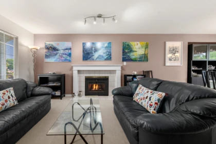 Kitchen Photo of 9539 215a Street, Langley, BC