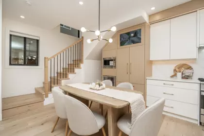 Breakfast Nook Photo of 1 150 E 51st Avenue, Vancouver, BC