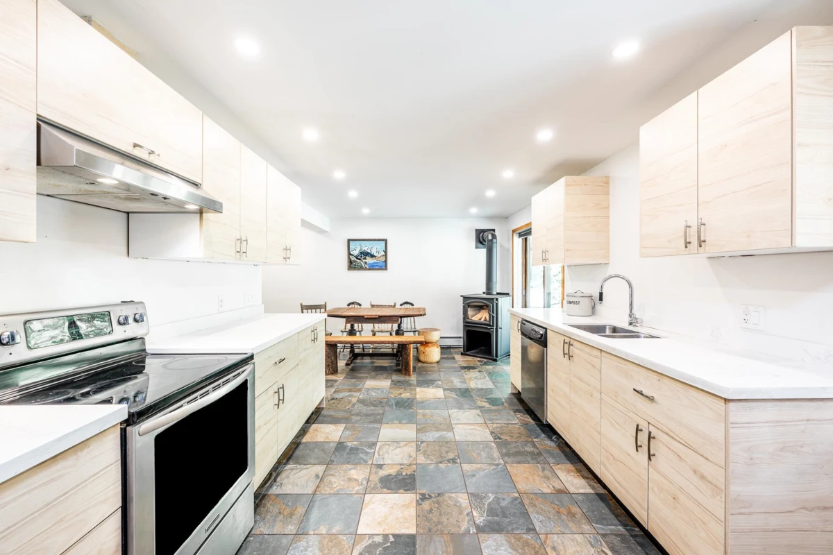 Family Room Photo of 4030 Midnight Way, Squamish, BC