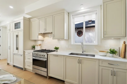 1 2447 E 41st Avenue, Vancouver, BC, Vancouver — Half Duplex for sale
