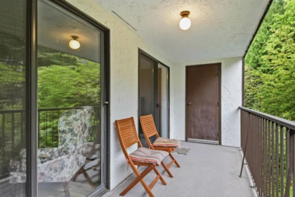 Basement Recreation Room Photo of 210 1521 Blackwood Street, White Rock, BC