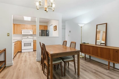 Breakfast Nook Photo of 210 1521 Blackwood Street, White Rock, BC