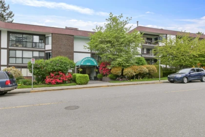 210 1521 Blackwood Street, White Rock, BC, White Rock — Apartment/Condo for sale