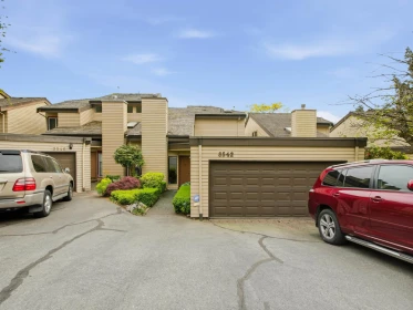 Swimming Pool Photo of 3542 Hurst Place, Vancouver, BC
