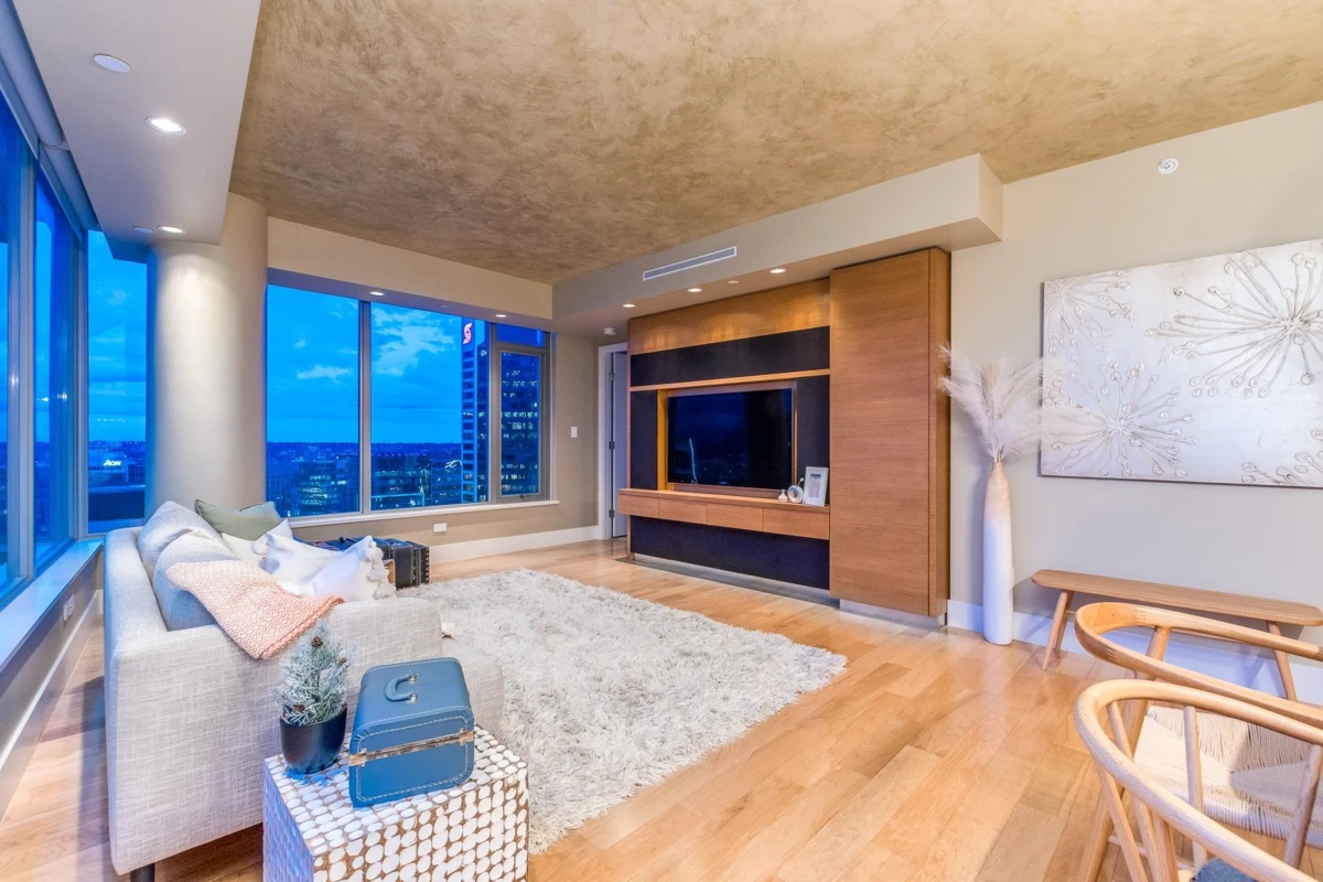 Living Room Photo of 3204 667 Howe Street, Vancouver, BC