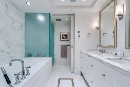 Powder Room Photo of 3204 667 Howe Street, Vancouver, BC
