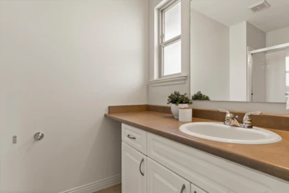 Mudroom Photo of 34 5556 Peach Road, Chilliwack, BC