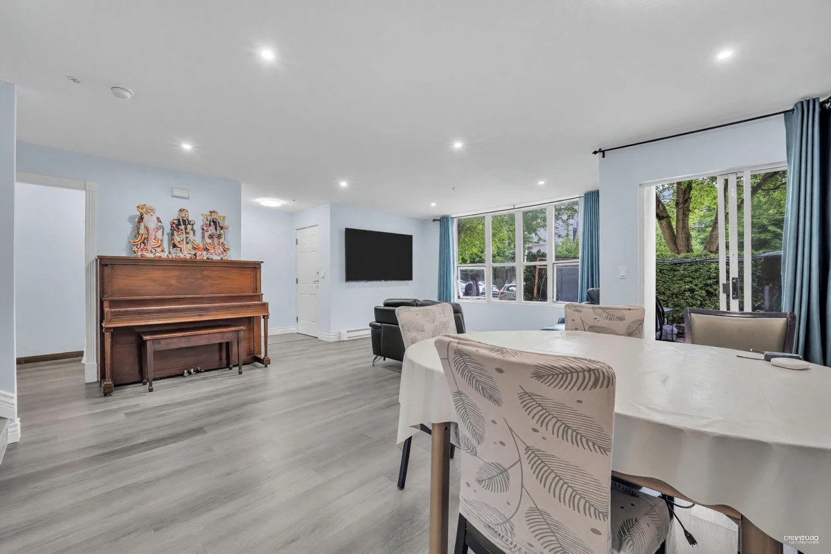 Living Room Photo of 177 8333 Jones Road, Richmond, BC