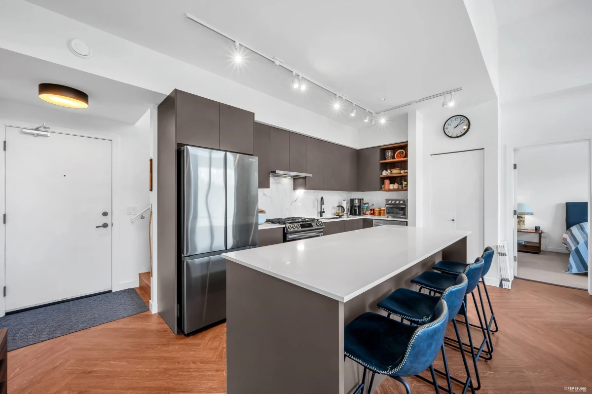 Dining Area Photo of 608 3229 St Johns Street, Port Moody, BC