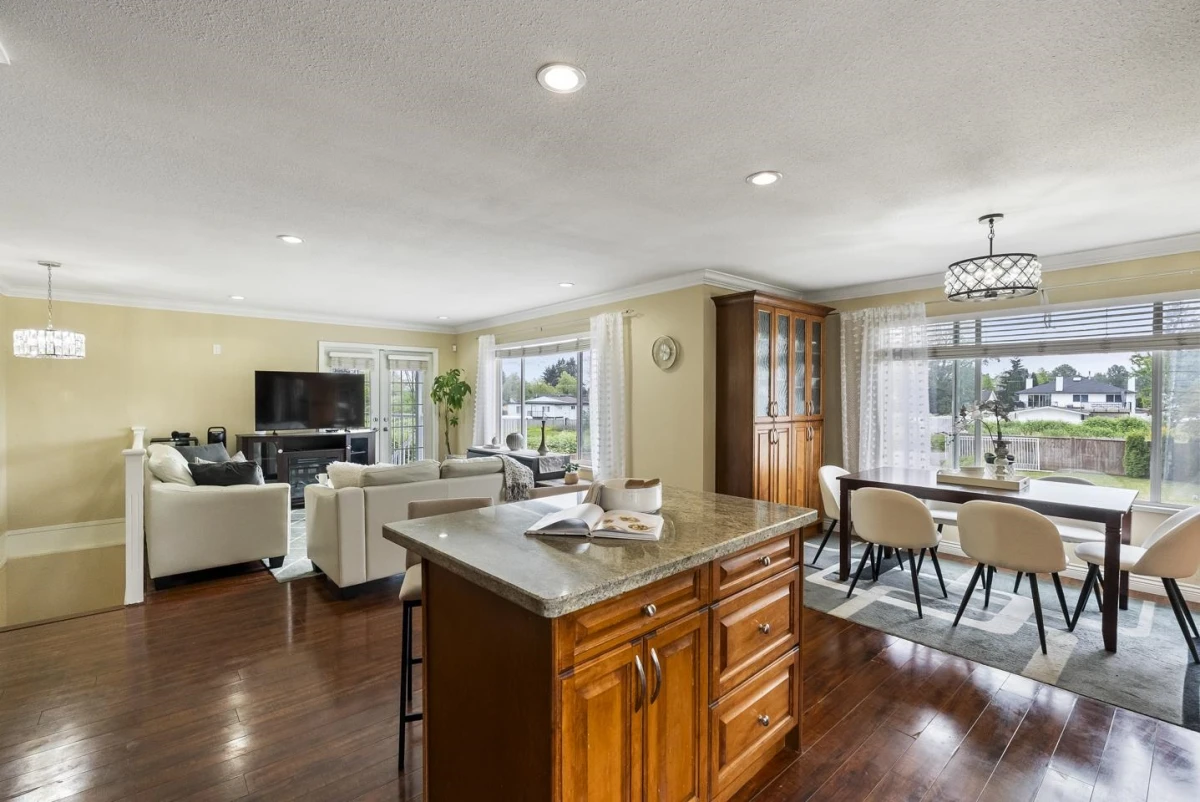 Dining Area Photo of 12649 89 Avenue, Surrey, BC
