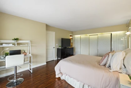 Walk-In Closet Photo of 12649 89 Avenue, Surrey, BC