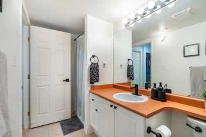 Mudroom Photo of 408 3070 Guildford Way, Coquitlam, BC
