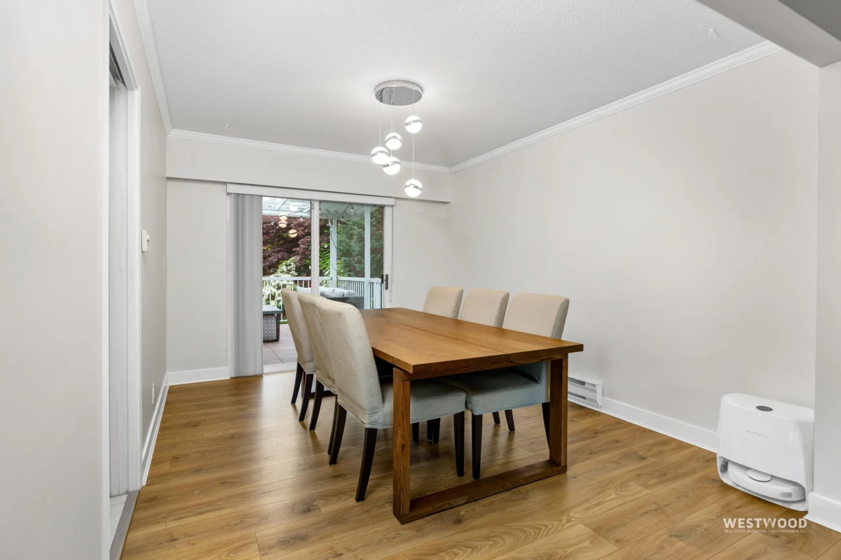 Kitchen Photo of 4264 Atlee Avenue, Burnaby, BC