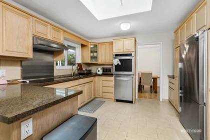 Kitchen Island Photo of 4264 Atlee Avenue, Burnaby, BC