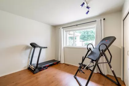 Hallway Photo of 6123 Killarney Drive, Surrey, BC