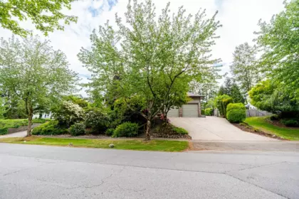 6123 Killarney Drive, Surrey, BC, Surrey — Single Family Residence for sale