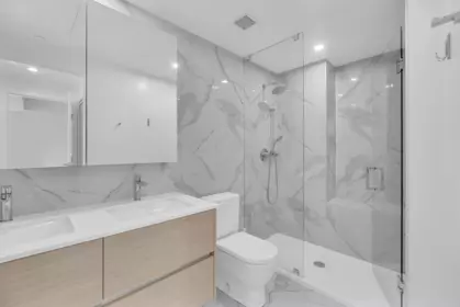 Walk-In Closet Photo of 1708 200 Klahanie Court, West Vancouver, BC