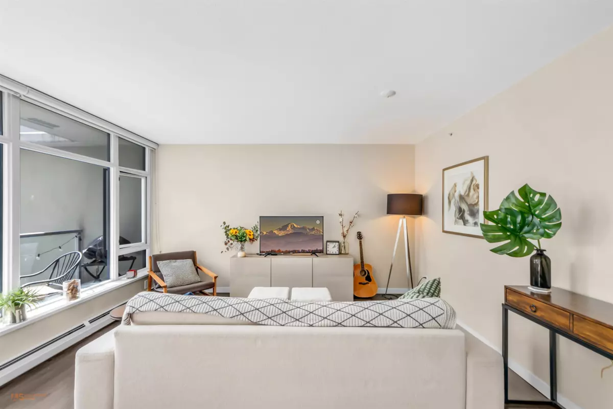 Family Room Photo of 514 1708 Columbia Street, Vancouver, BC