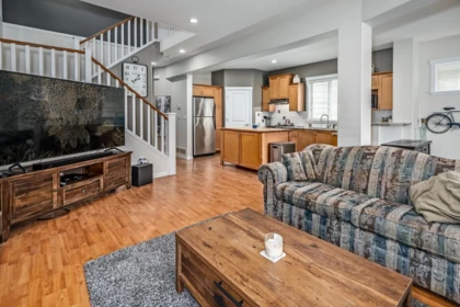 Kitchen Photo of 19141 68 Avenue, Surrey, BC