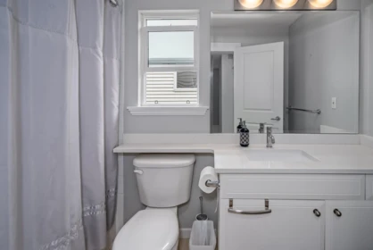 Laundry Room Photo of 19141 68 Avenue, Surrey, BC