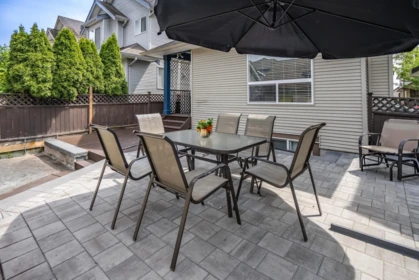 Swimming Pool Photo of 19141 68 Avenue, Surrey, BC