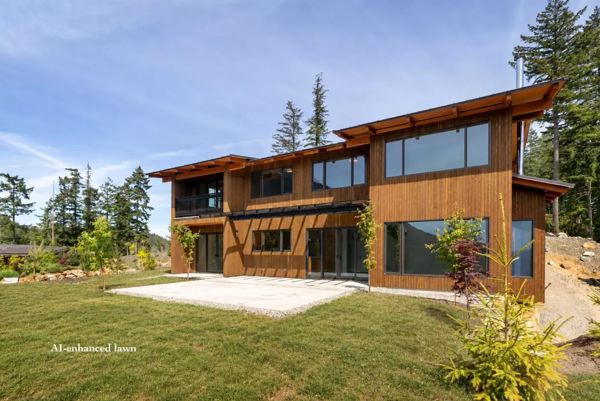 Family Room Photo of 865 Forster Lane, Bowen Island, BC