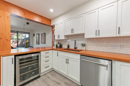Powder Room Photo of 102 1055 W 13th Avenue, Vancouver, BC