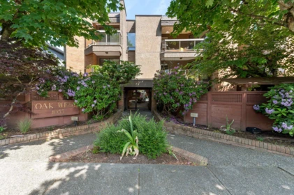 Staircase Photo of 102 1055 W 13th Avenue, Vancouver, BC