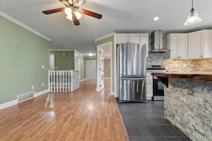 Mudroom Photo of 3319 Firhill Drive, Abbotsford, BC