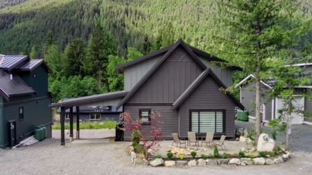 Outdoor Patio Photo of HG171 71399 Grove Boulevard, Hope, BC