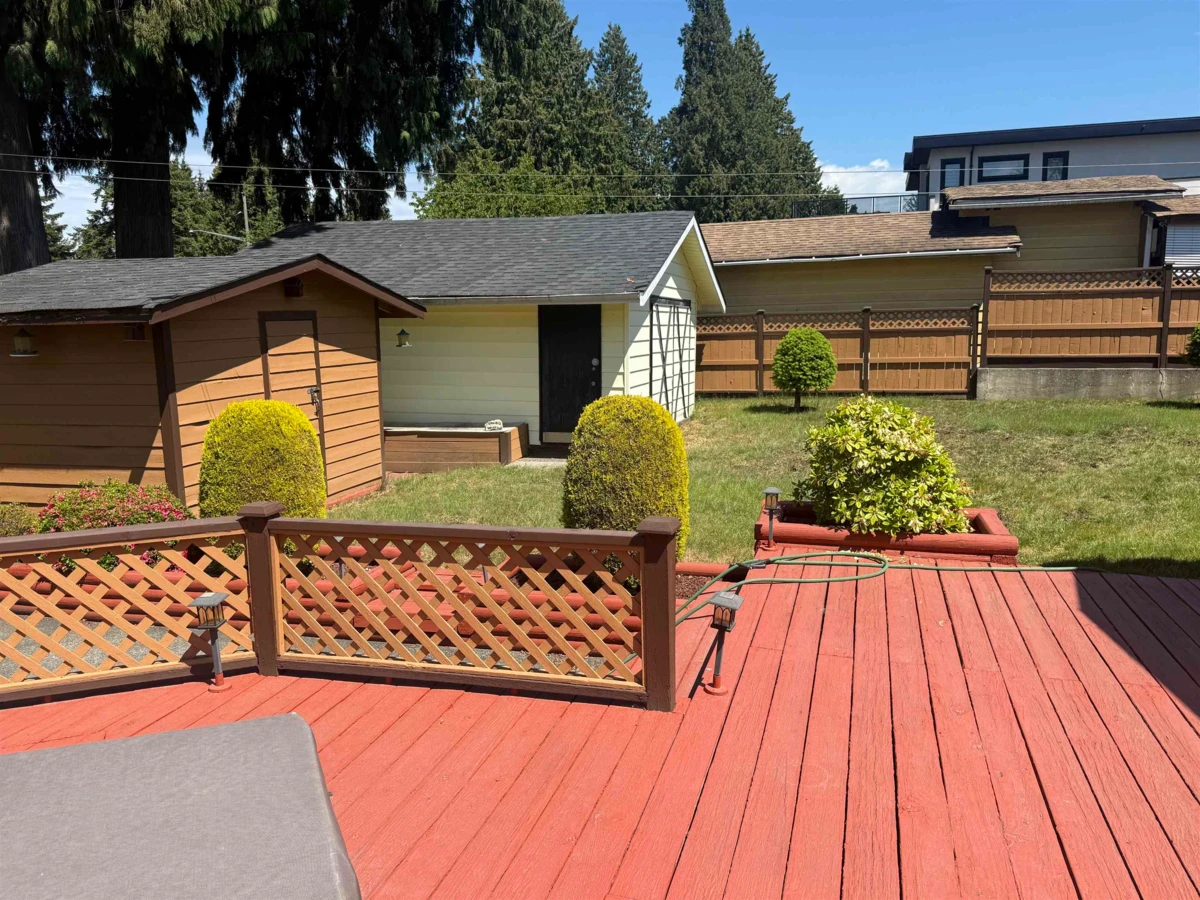 Dining Area Photo of 11525 96a Avenue, Surrey, BC