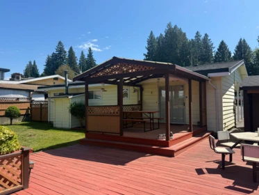 Kitchen Photo of 11525 96a Avenue, Surrey, BC