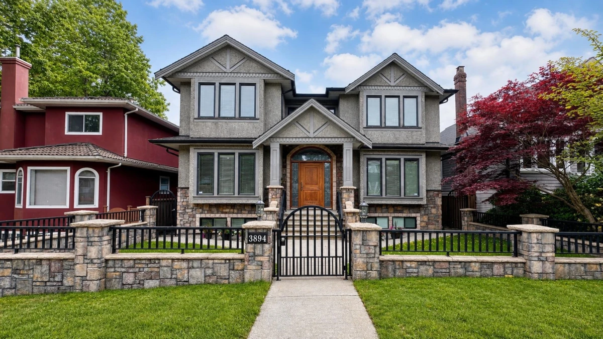 Exterior Front Photo of 3894 Oxford Street, Burnaby, BC