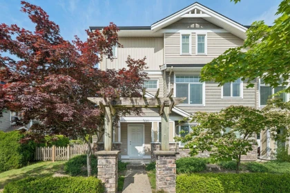 Backyard Photo of 1 8277 161 Street, Surrey, BC