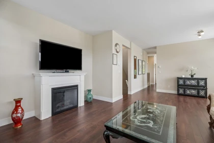 Breakfast Nook Photo of 1 8277 161 Street, Surrey, BC
