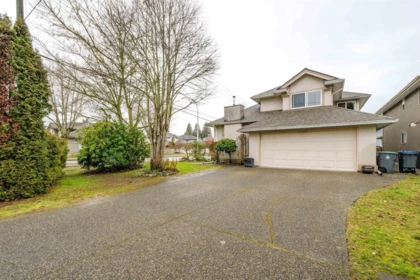 Front Yard Photo of 16011 110 Avenue, Surrey, BC