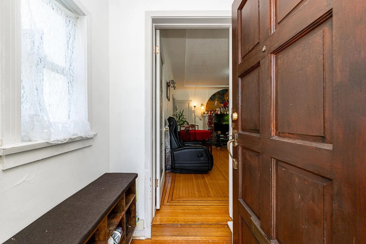 Family Room Photo of 3553 Inverness Street, Vancouver, BC