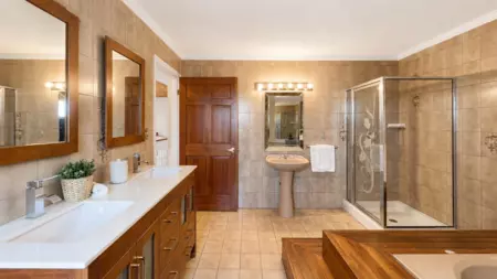 Hot Tub / Spa Photo of 1277 Charter Hill Drive, Coquitlam, BC