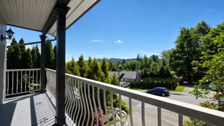 Mudroom Photo of 1277 Charter Hill Drive, Coquitlam, BC