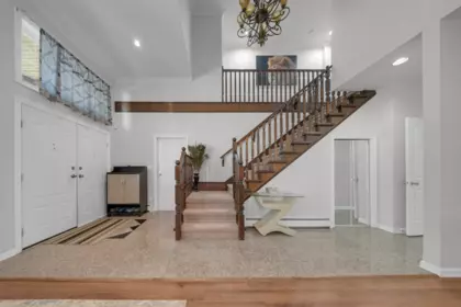 Kitchen Island Photo of 17460 64a Avenue, Surrey, BC