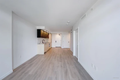 Walk-In Closet Photo of 1710 13738 Central Avenue, Surrey, BC