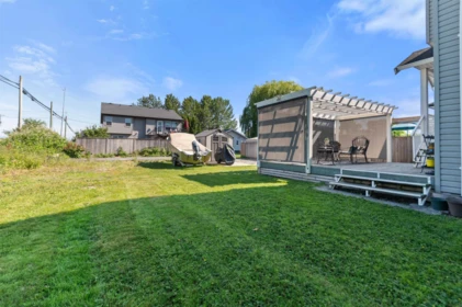Front Yard Photo of 34609 7 Avenue, Abbotsford, BC