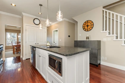 Guest Bathroom Photo of 34609 7 Avenue, Abbotsford, BC